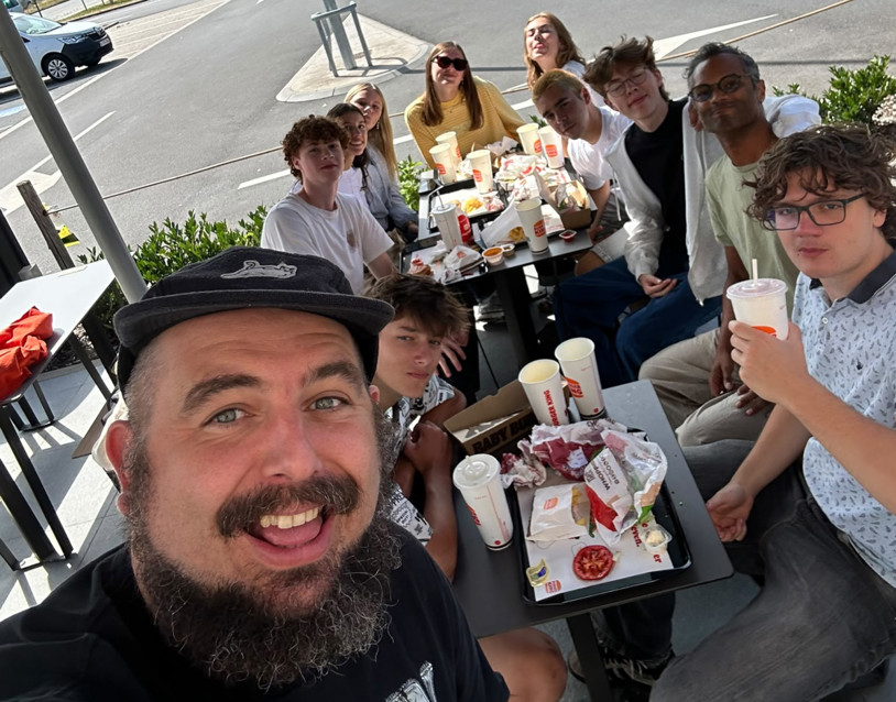 Bockie bij de Burger King_rh2.jpeg