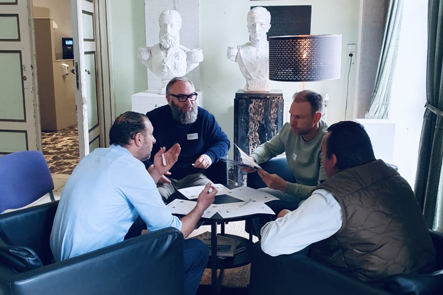 Gesprek Salontafeltje Rh