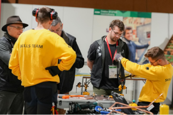 Worldskills_rh.png