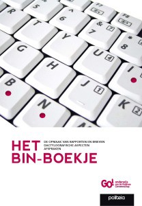 Toetsenbord Met Rode Accenten Op Specifieke Toetsen, Titel HET BIN BOEKJE, En Logo Van GO!